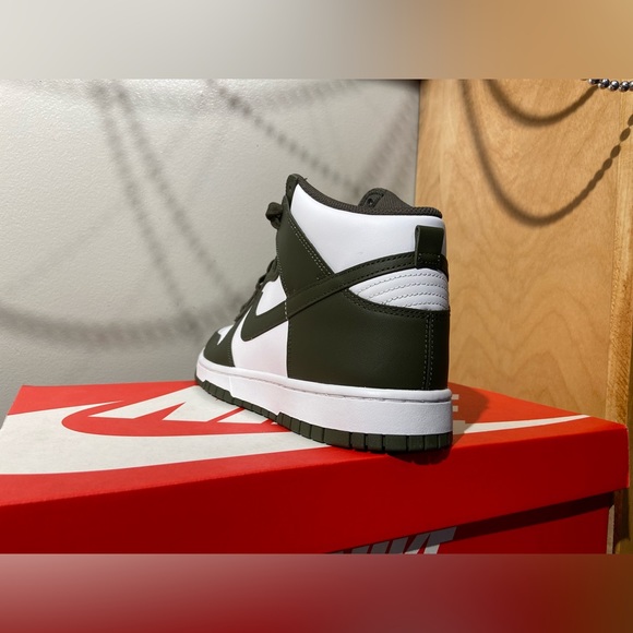 Nike Dunk High “Cargo Khaki” - Picture 5 of 7